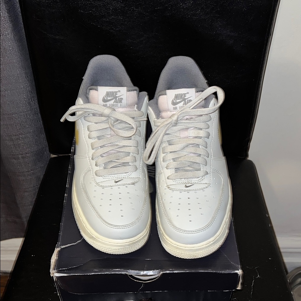 Nike Air Force 1 '07 LX - Light Bone and Pale Vanilla